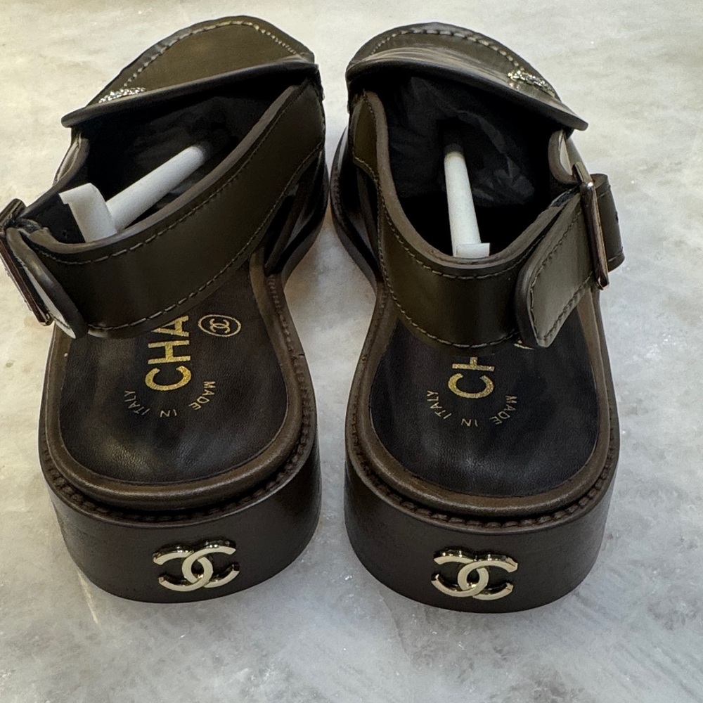 CHANEL Dark Brown Slingback Loafers - Picture 4 of 6